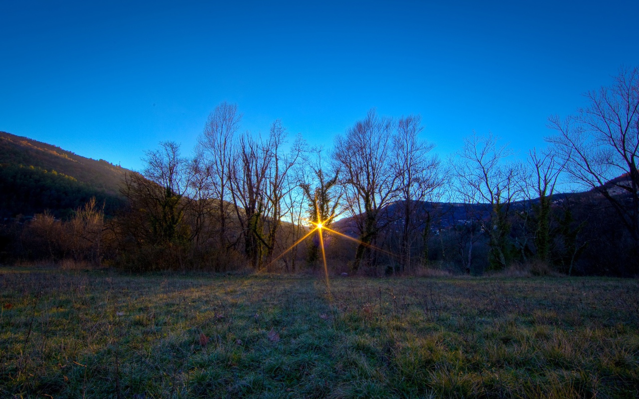 Последний луч солнца на закате