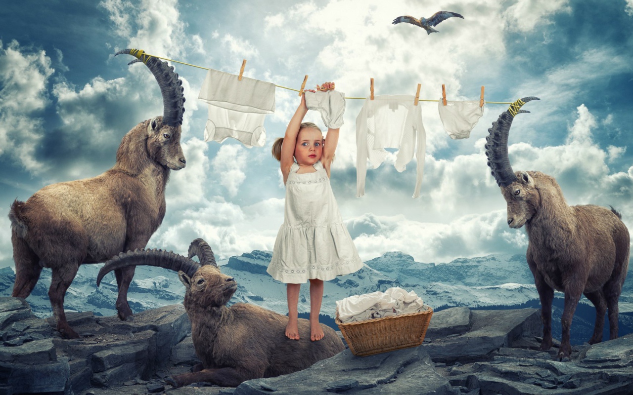 Девочка занялась стиркой