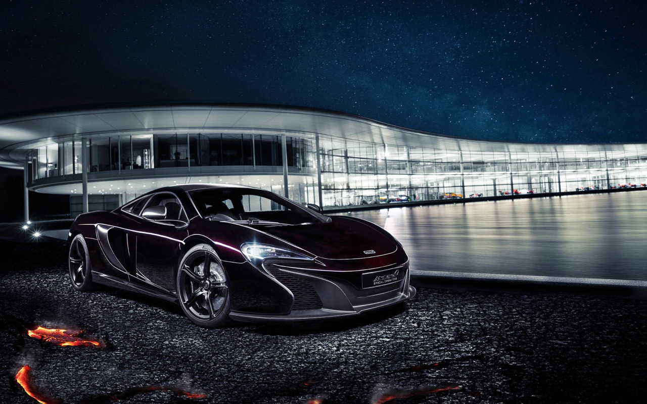 Автомобиль McLaren 650S 