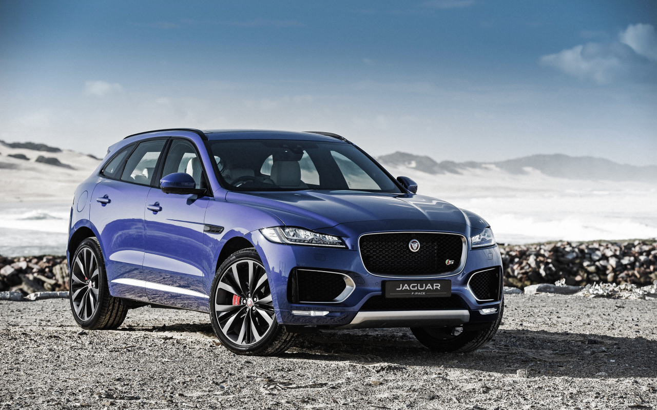Спортивный кроссовер  Jaguar F-PACE, 2017 синего цвета 