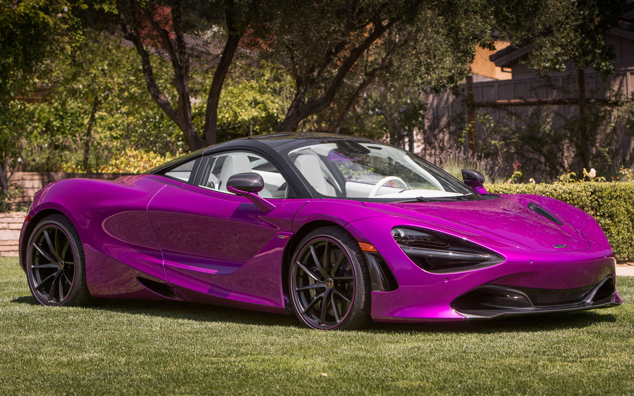 Фиолетовый спортивный автомобиль McLaren MSO 720S Coupe Fux Fuchsia, 2017