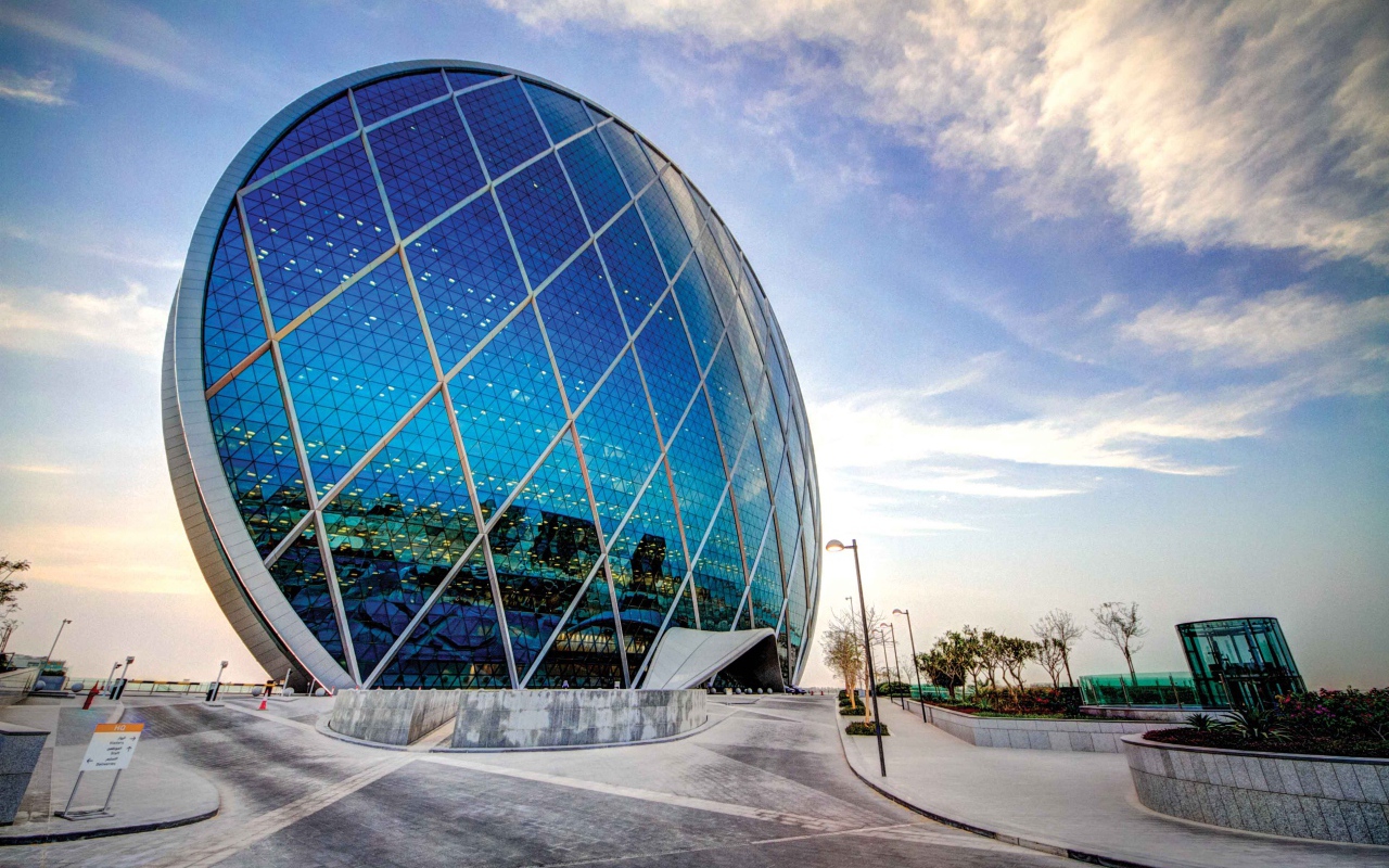 Необычный небоскреб Aldar HQ, Абу-Даби. ОАЭ 