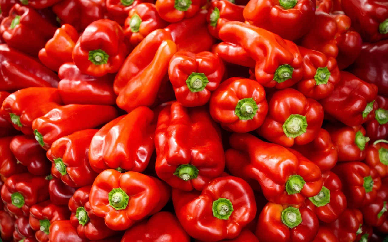 Красный сладкий перец крупным планом 