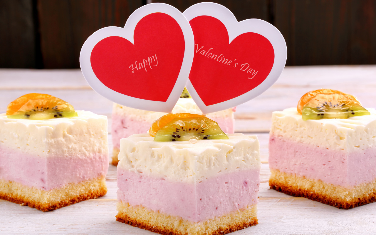 Аппетитные пирожные с сердечками на День Святого Валентина