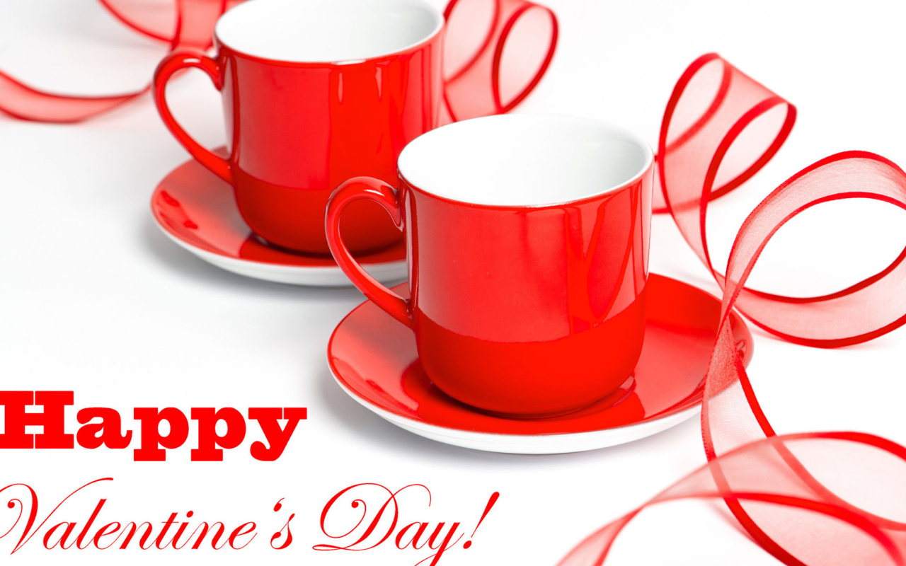 Красные чашки для влюбленных ко Дню Святого Валентина 