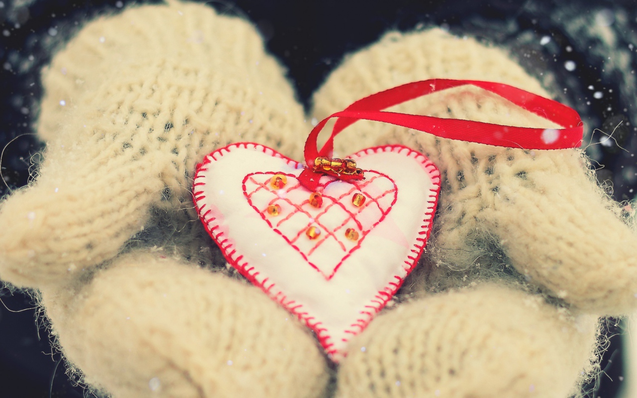 Признание в любви на ладонях 