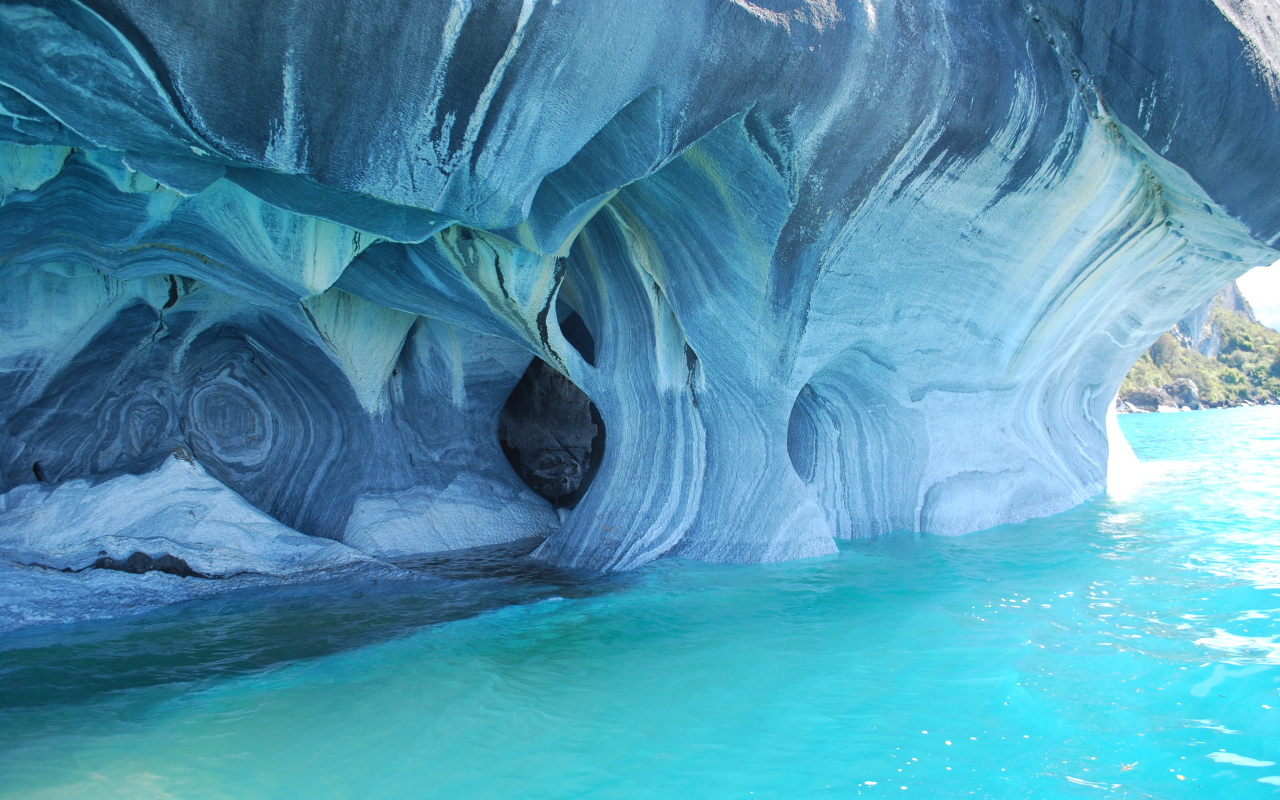 Красивые мраморные пещеры, Чили 