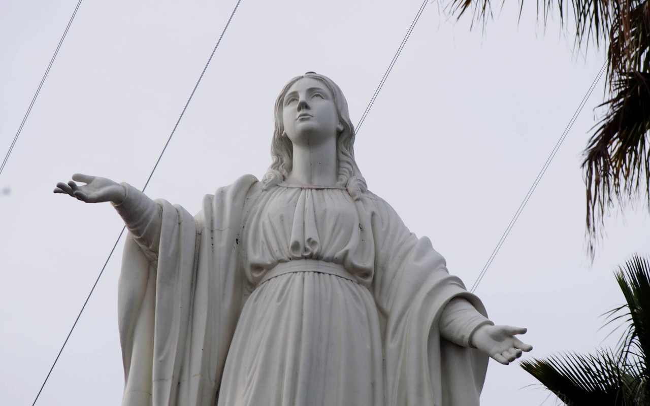 Богородица Консепсьон на холме Сан Кристобаль, Сантьяго, Чили 