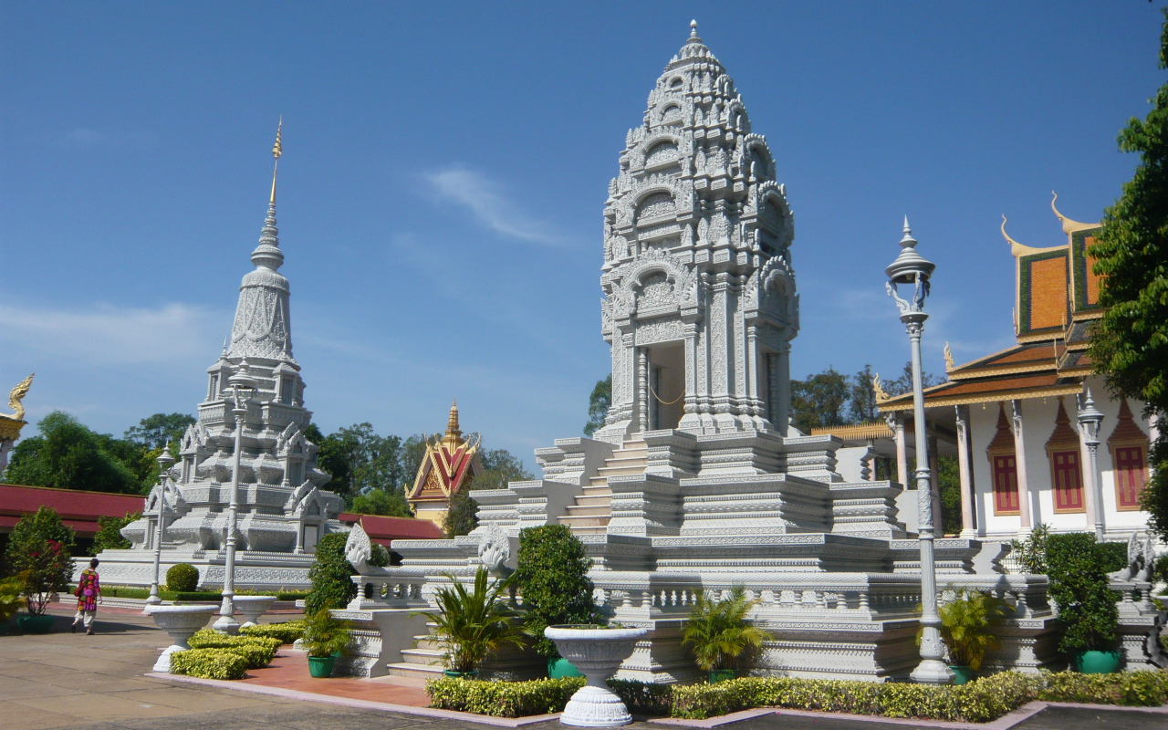 Ступа Кантха Бопха. Королевский дворец,  Камбоджа