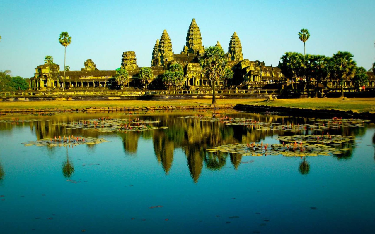 Легендарный индуистский храмовый комплекс Ангкор-Ват 