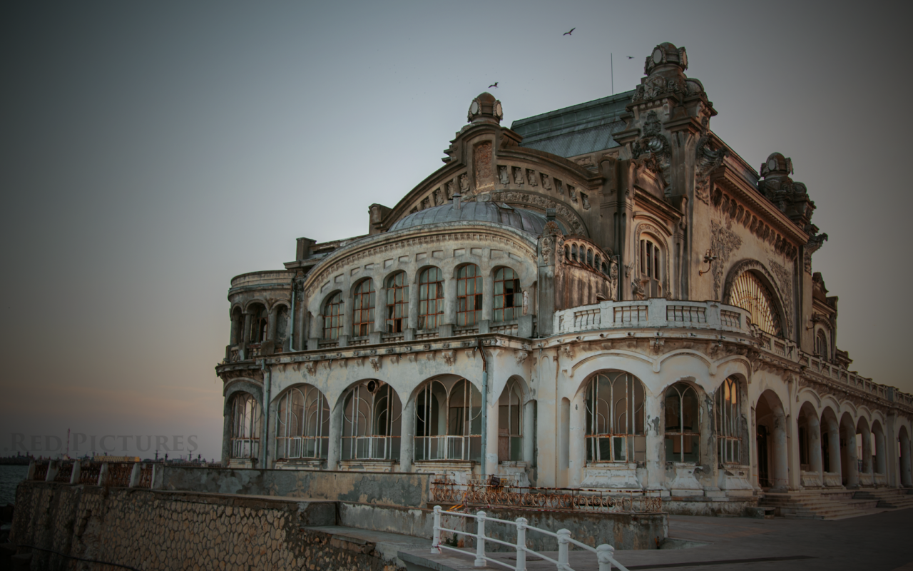 Заброшенное казино Констанца, Румыния 