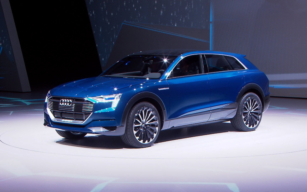 Электрокроссовер Audi Q6 E-tron модель 2018 года 