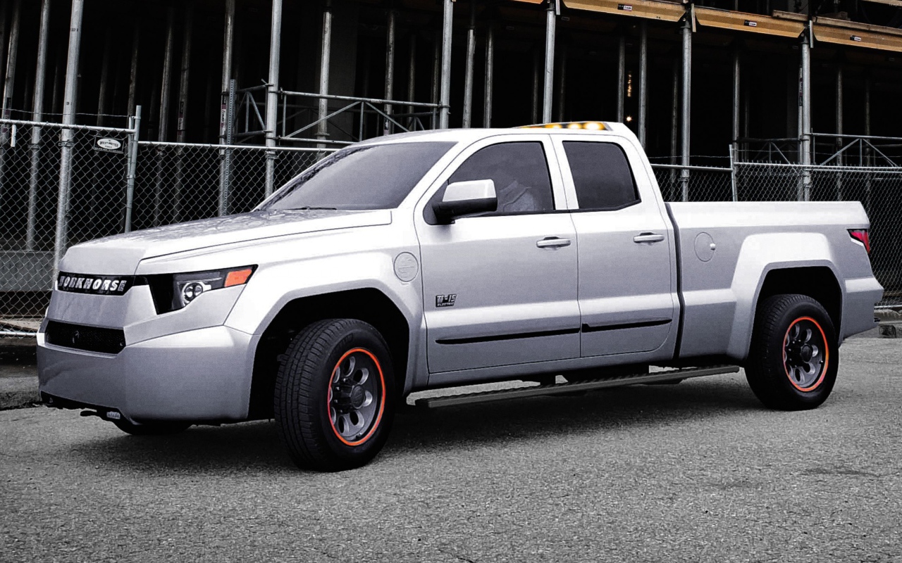 Серебристый электрический пикап Workhorse W-15, 2017