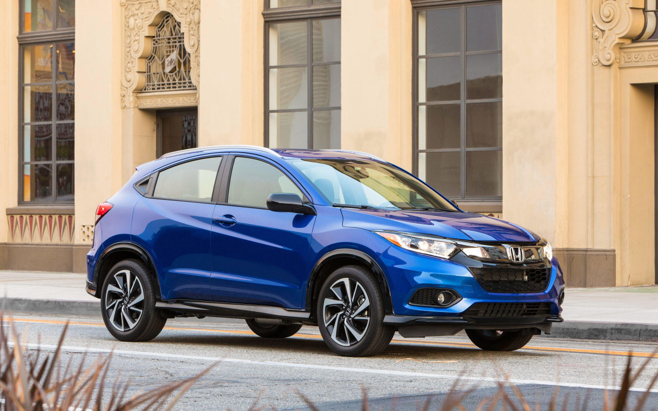 Синий кроссовер Honda HR-V Sport 2018
