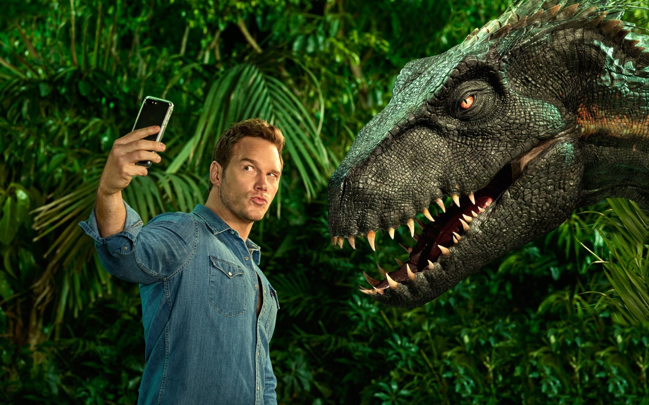 Selfie with dinosaur film World of Jurassic Period 2
