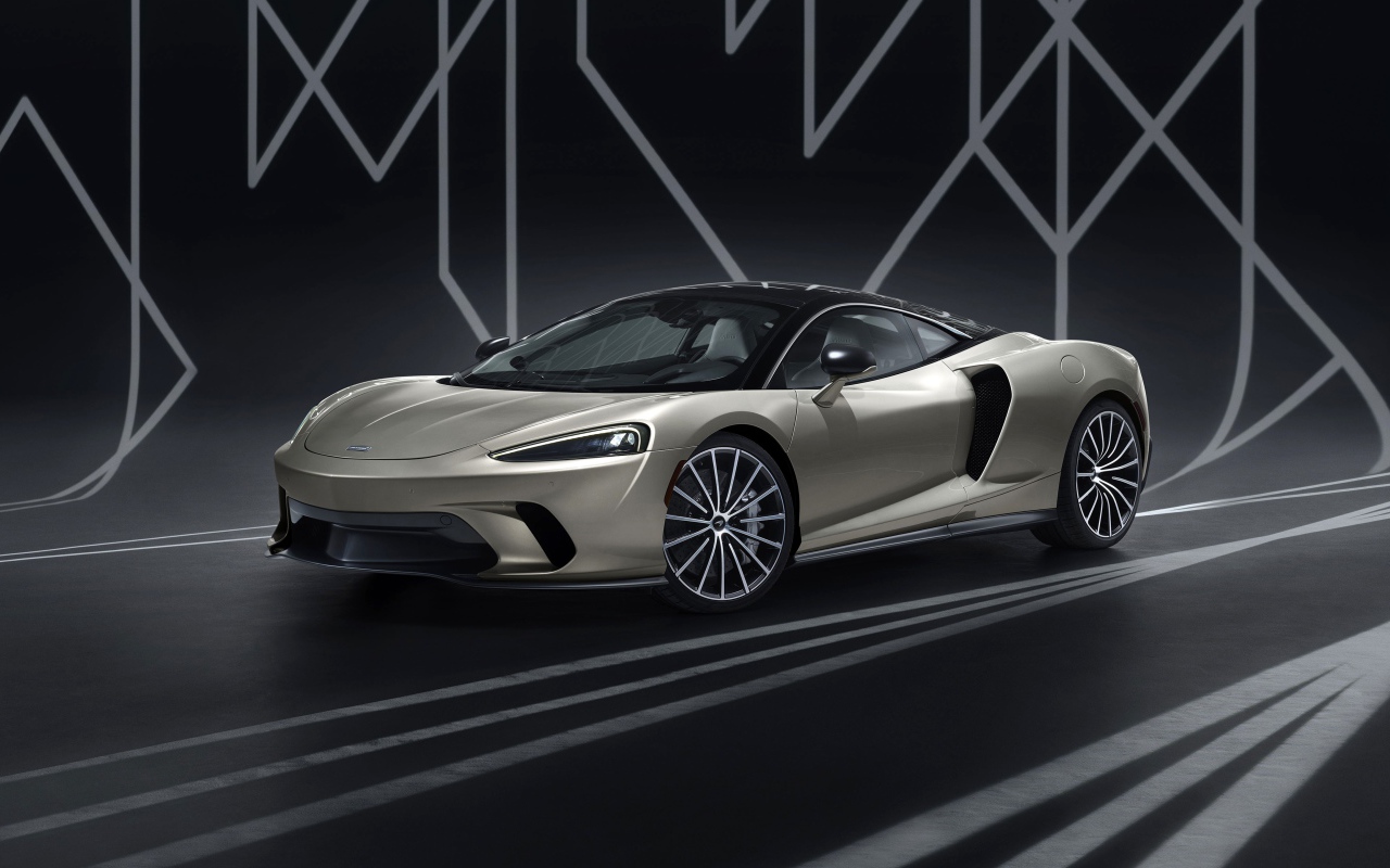 Спортивный автомобиль McLaren GT By MSO 2019 года