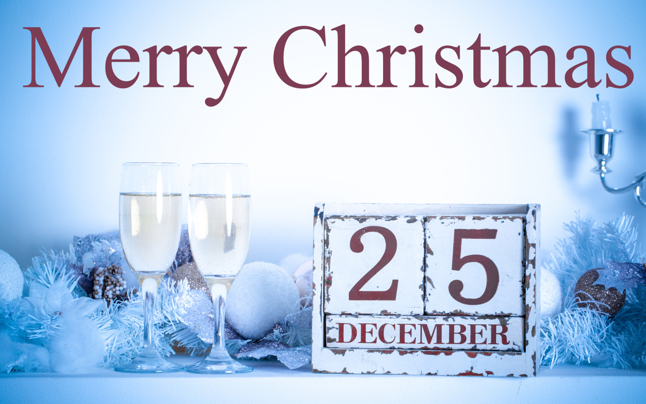 Открытка на Рождество с бокалами 