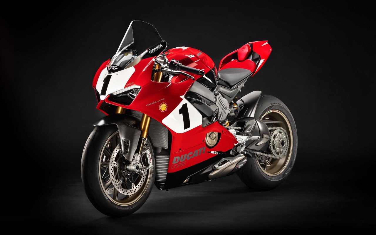 Мотоцикл Ducati Panigale V4 Superbike 2019 года на сером фоне