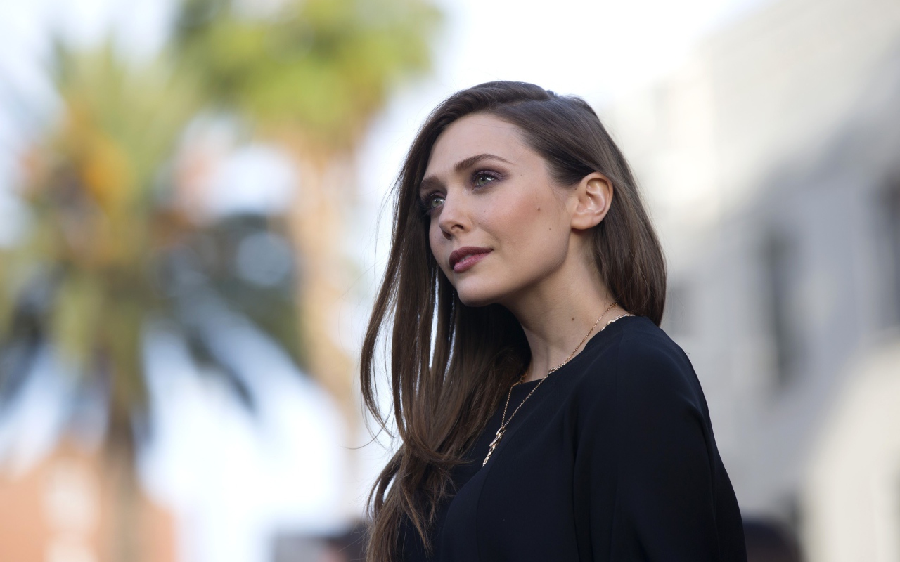 Нежная красивая девушка, актриса Элизабет Олсен