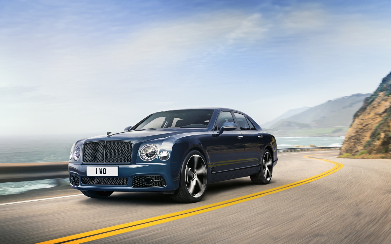 Стильный дорогой автомобиль Bentley Mulsanne Edition By Mulliner 2020 года 
