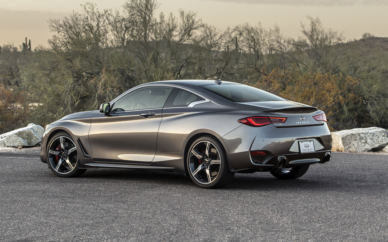 Автомобиль Infiniti Q60 Red Sport 400 AWD, 2021 года вид сзади