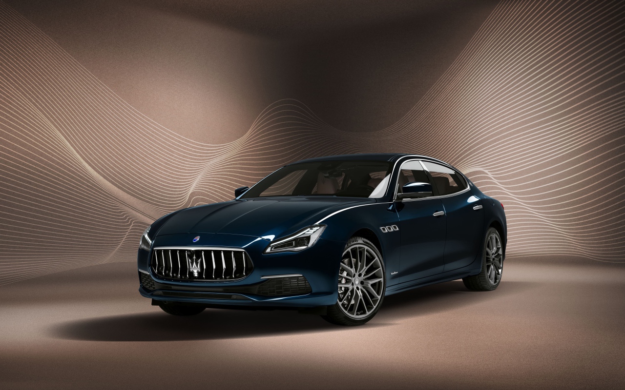 Дорогой автомобиль Maserati Quattroporte GranLusso Royale 2020 года 