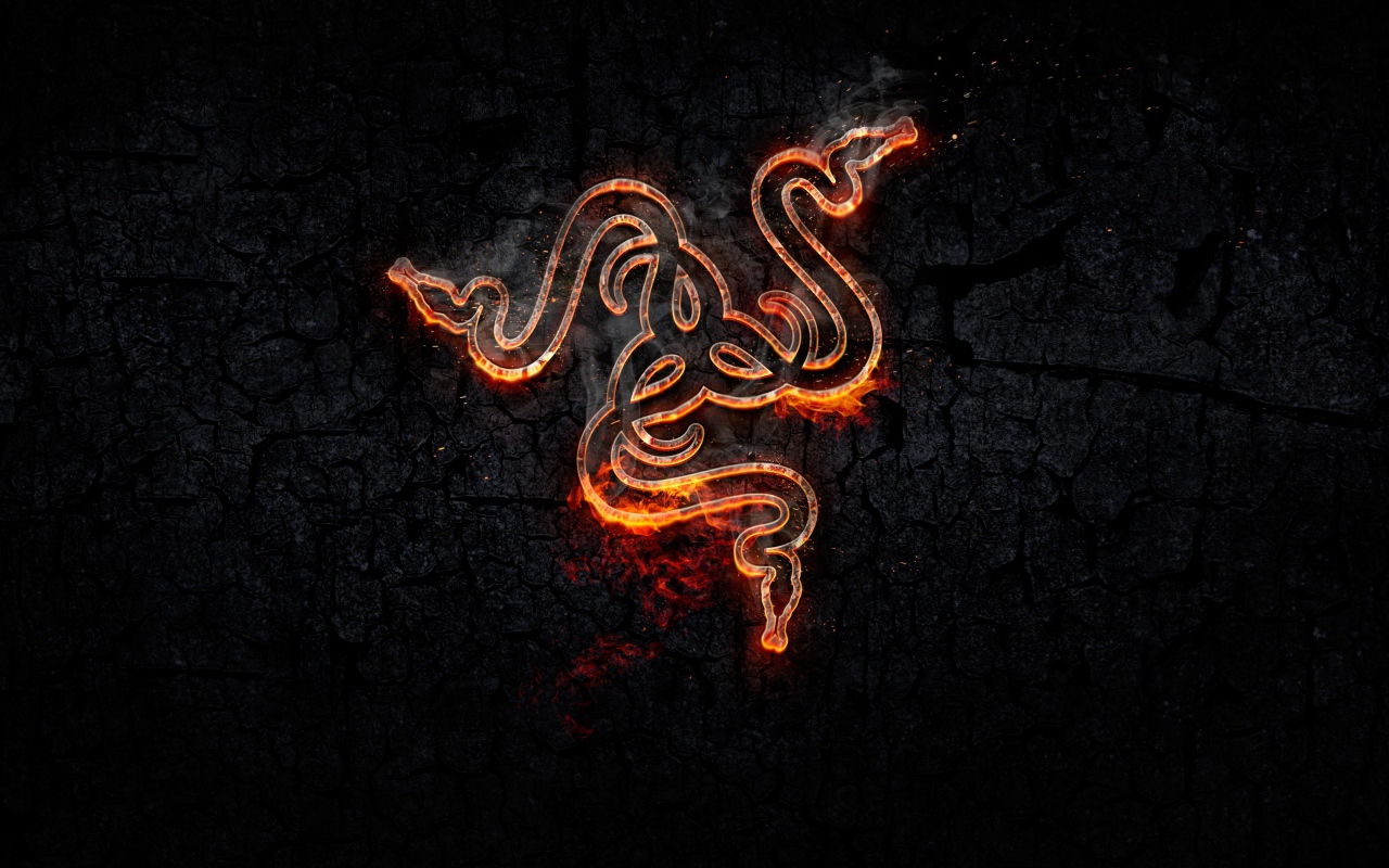 Огненный логотип ROG Forged на черном фоне