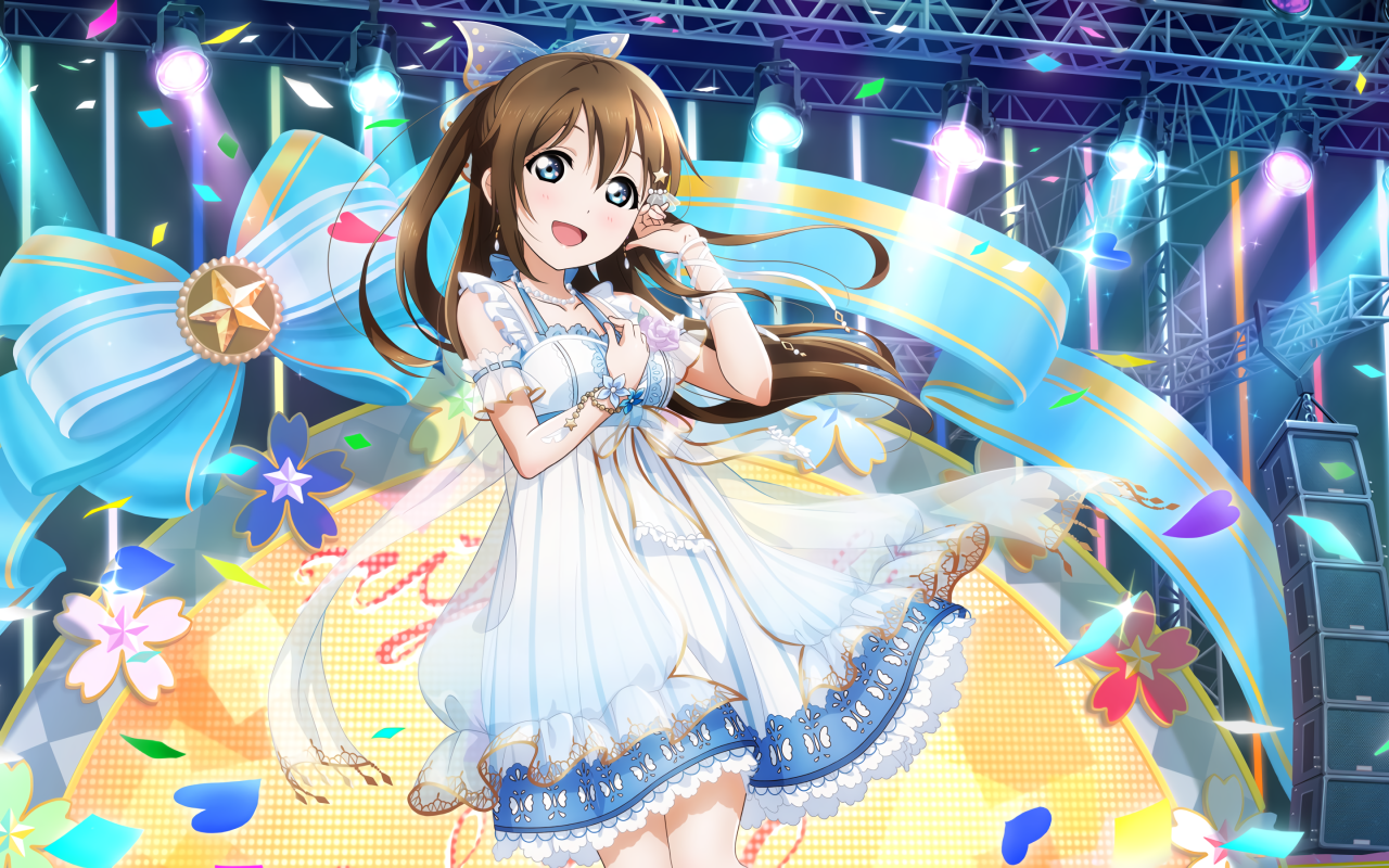 Девушка в красивом платье аниме Живая Любовь!