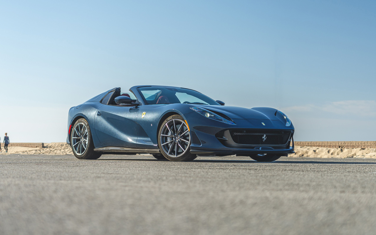 Спортивный автомобиль  Ferrari 812 GTS, 2021 года