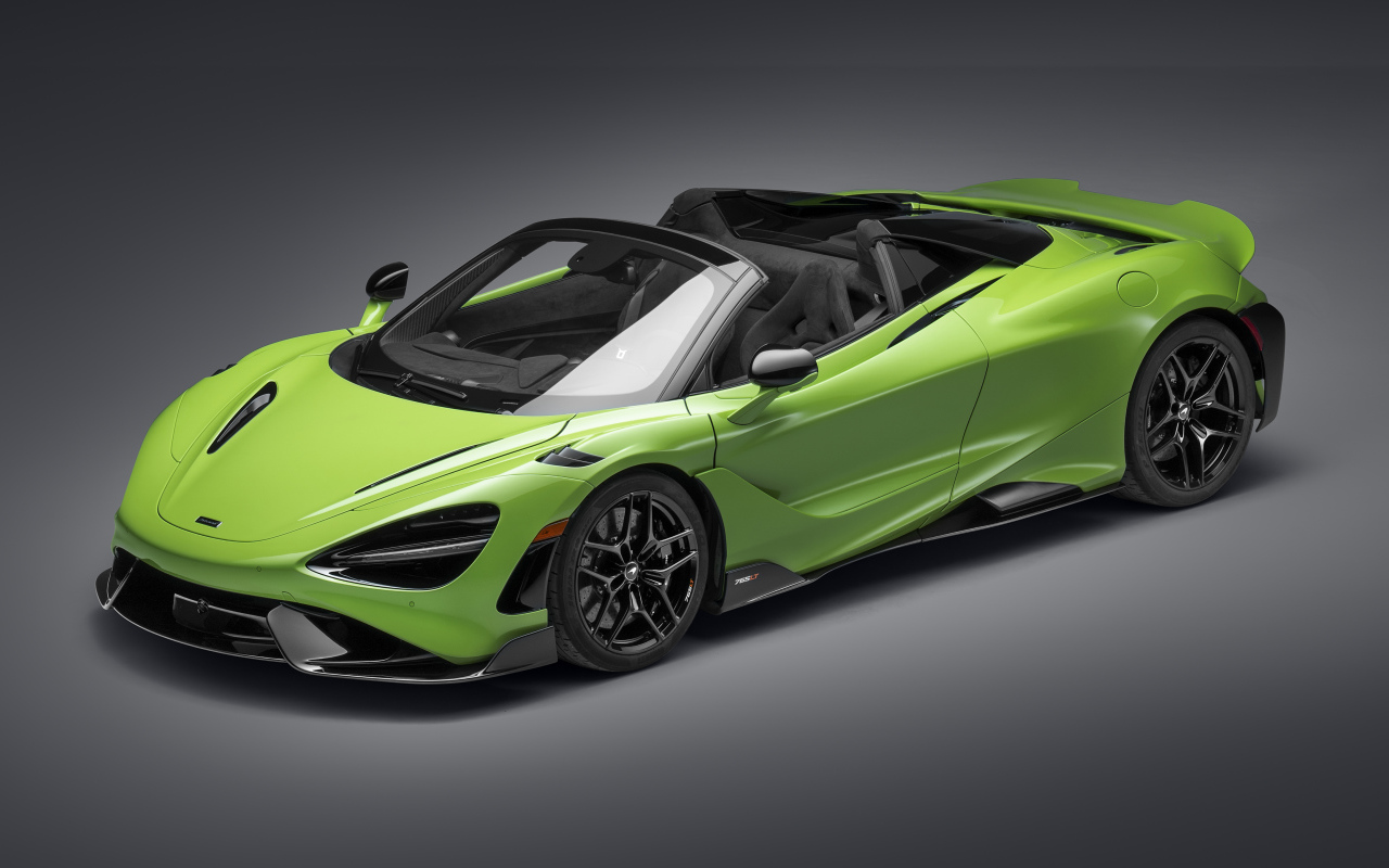 Зеленый  кабриолет McLaren 765LT Spider 2022 года на сером фоне