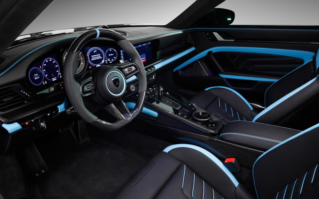 Стильный салон автомобиля Porsche 911 Turbo S Stinger GTR 3 2021 года