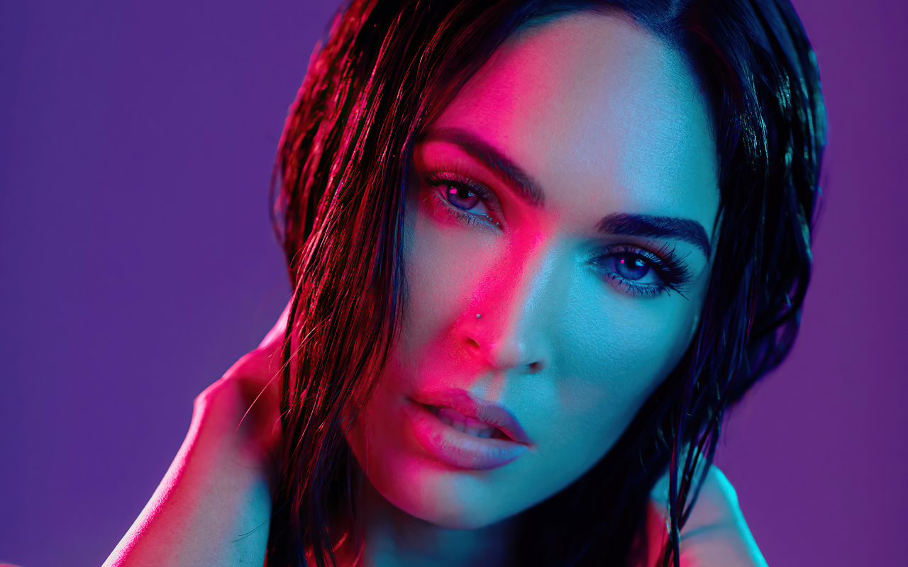 Лицо актрисы Меган Фокс крупным планом