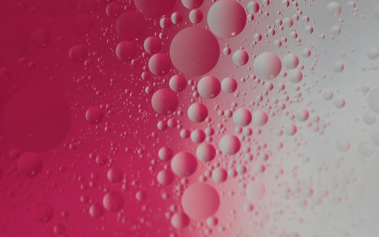 Пузыри на серо-розовом фоне