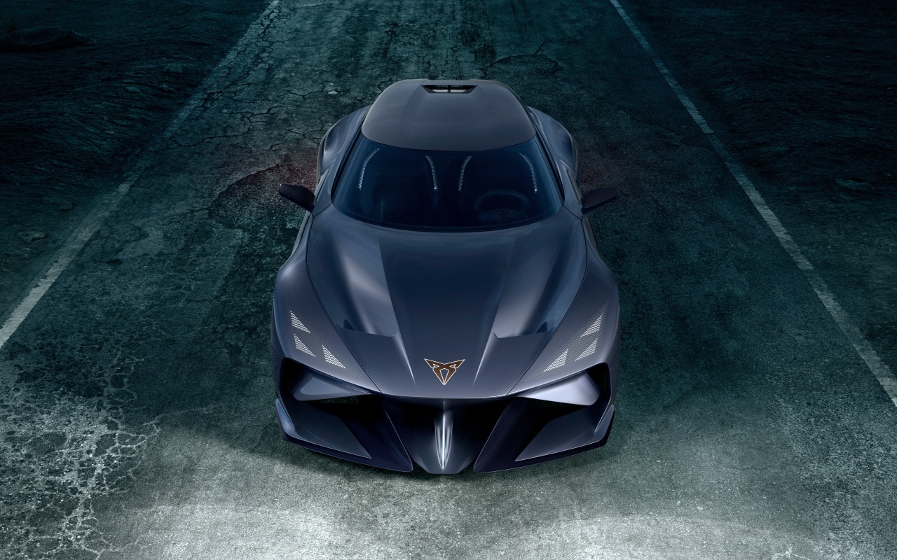 Новый быстрый автомобиль Cupra DarkRebel