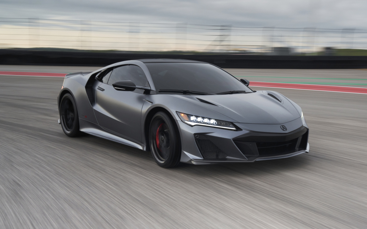 Автомобиль Acura NSX Type S, 2023 года на гонках