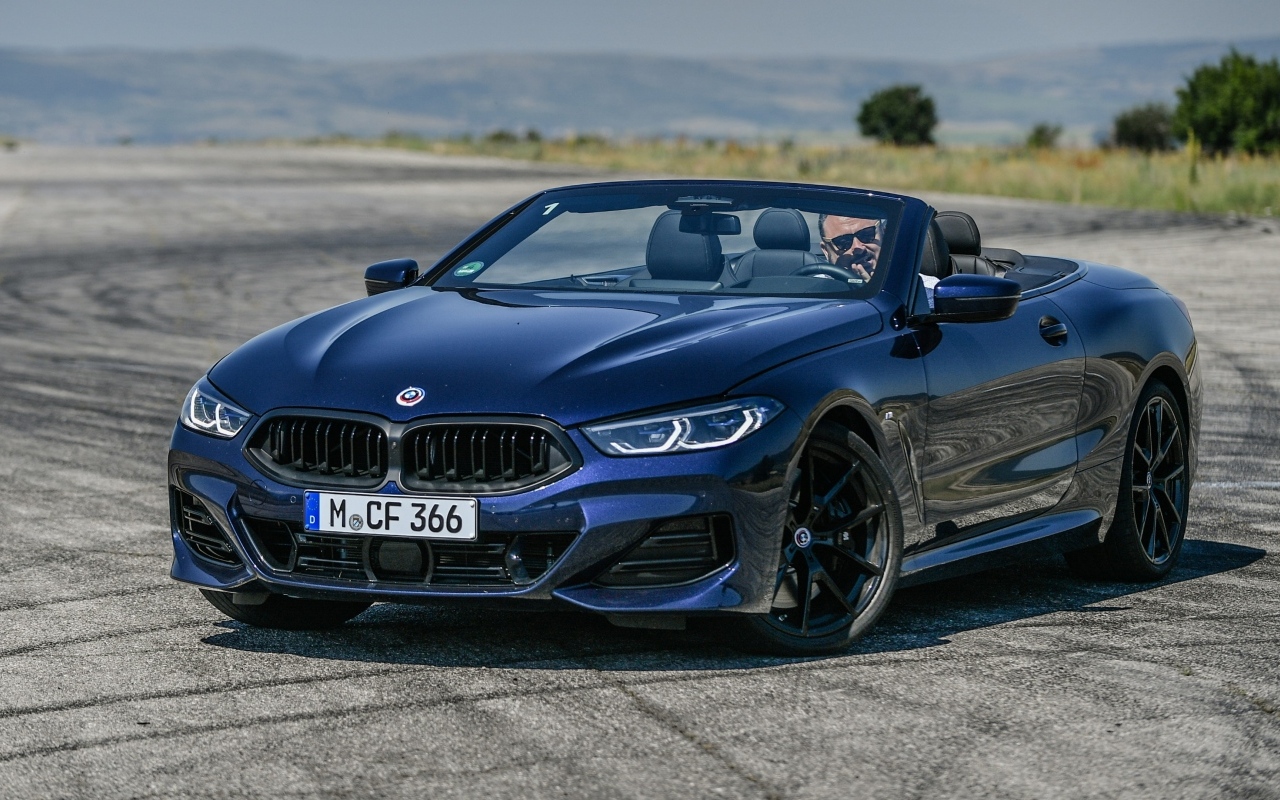 Спортивный кабриолет BMW 840i XDrive M