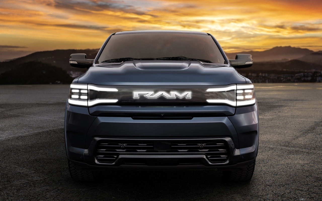 Новый автомобиль пикап Ram 1500 REV 2025