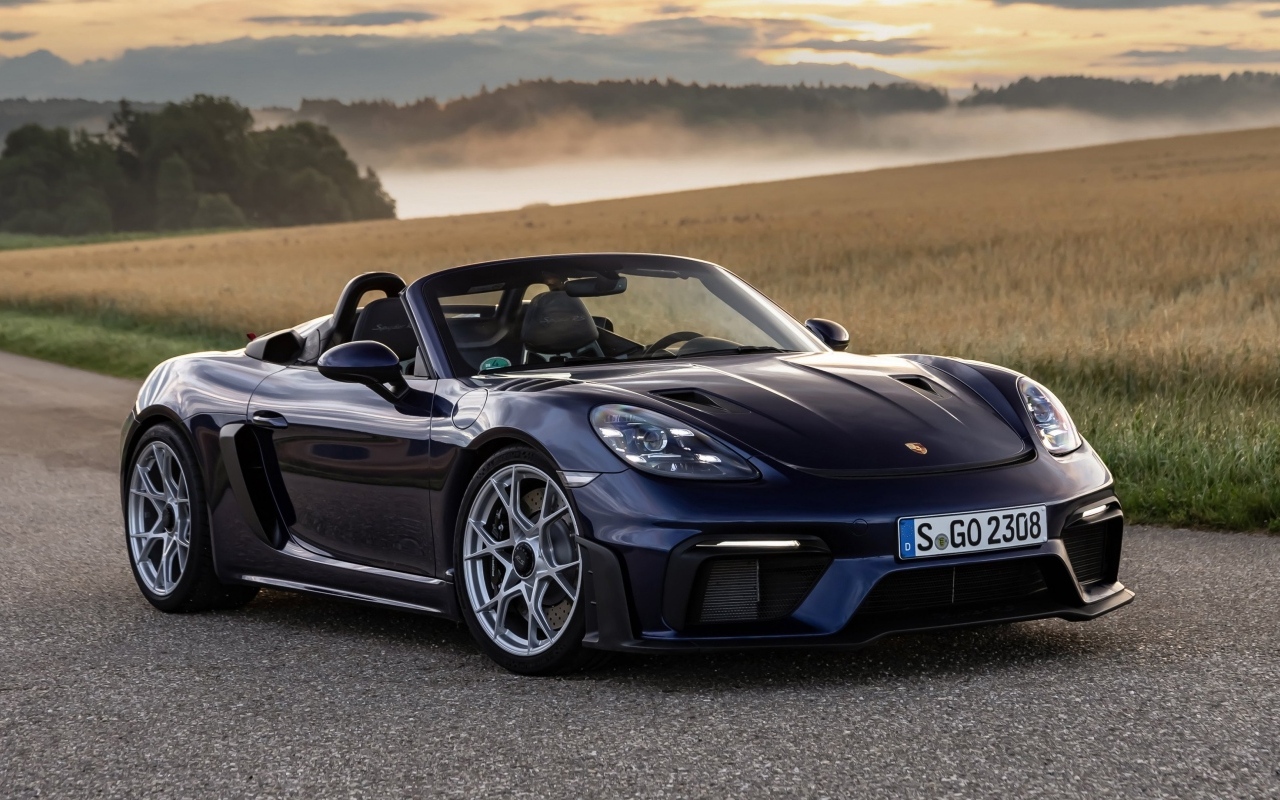 Кабриолет Porsche 718 Spyder RS
