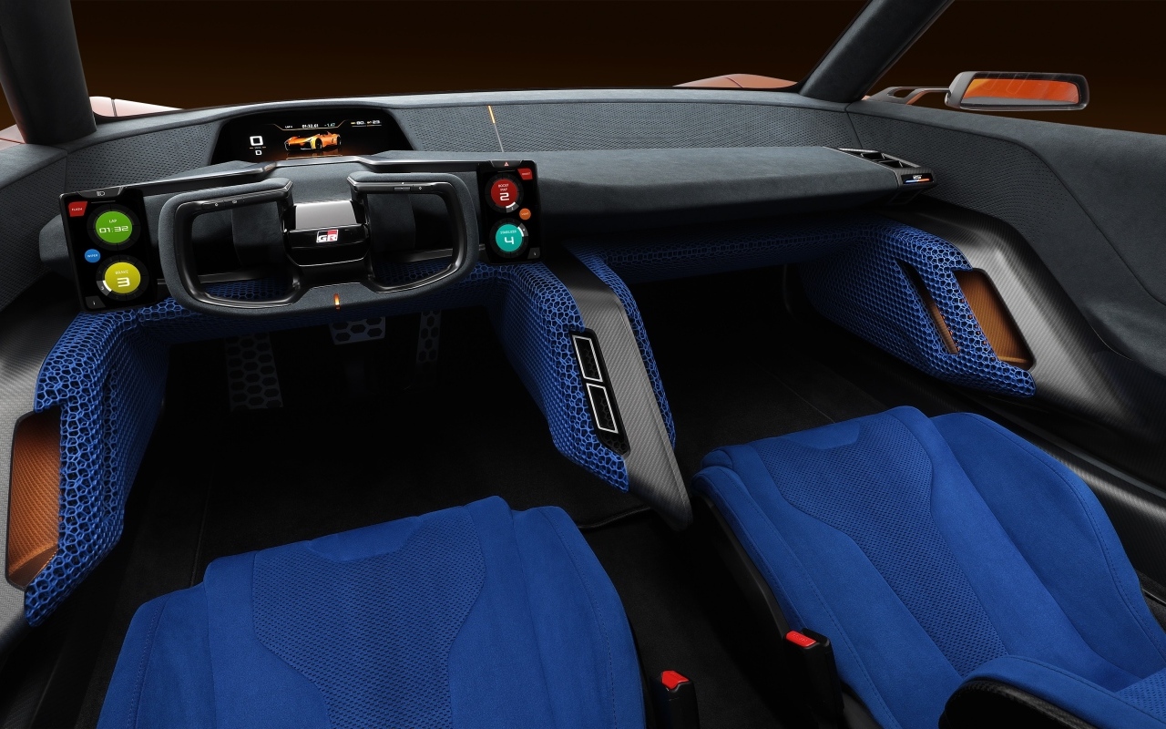 Салон автомобиля Toyota FT-Se