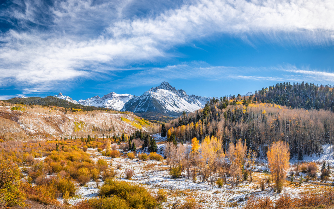 Вид на заснеженную гору Снеффельс, США