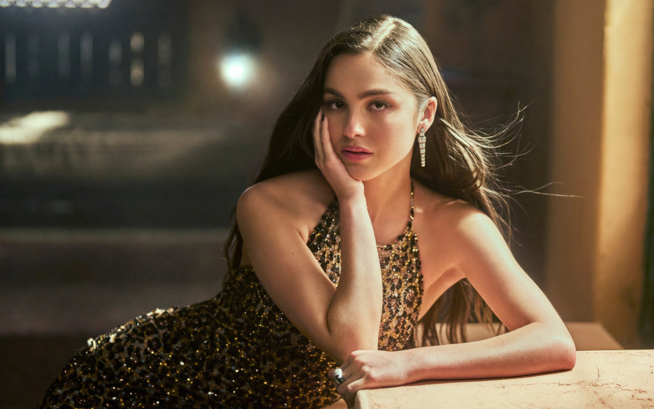 Красивая молодая американская актриса Оливия Родриго