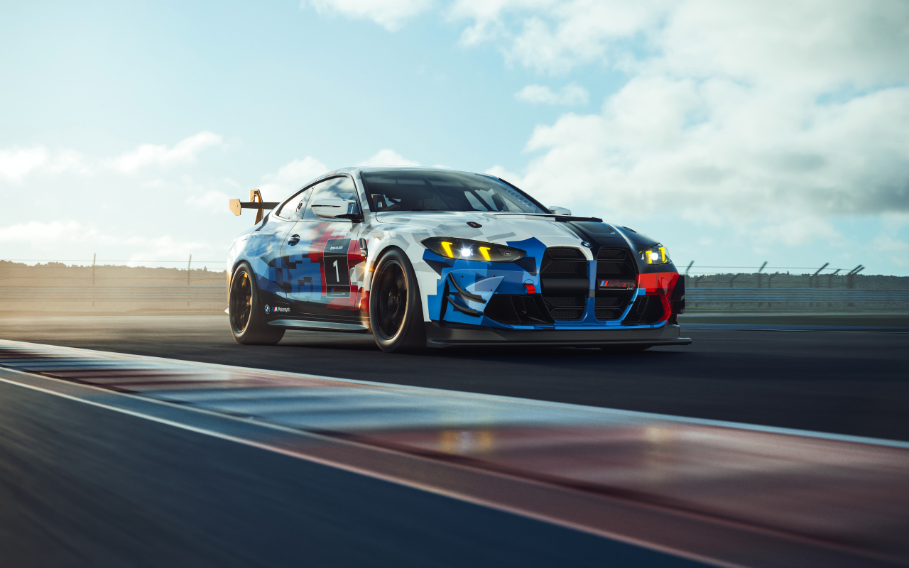 Гоночный автомобиль BMW M4 GT4 EVO  