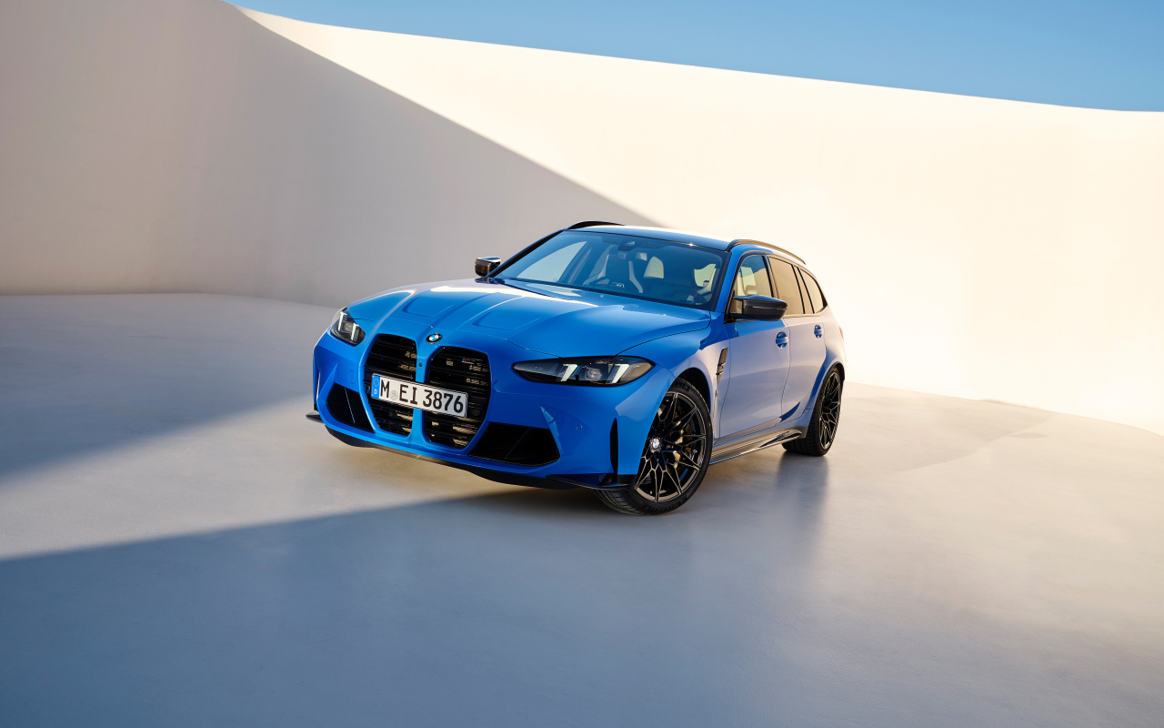 Синий BMW M3 Competition Touring M XDrive 2024 года