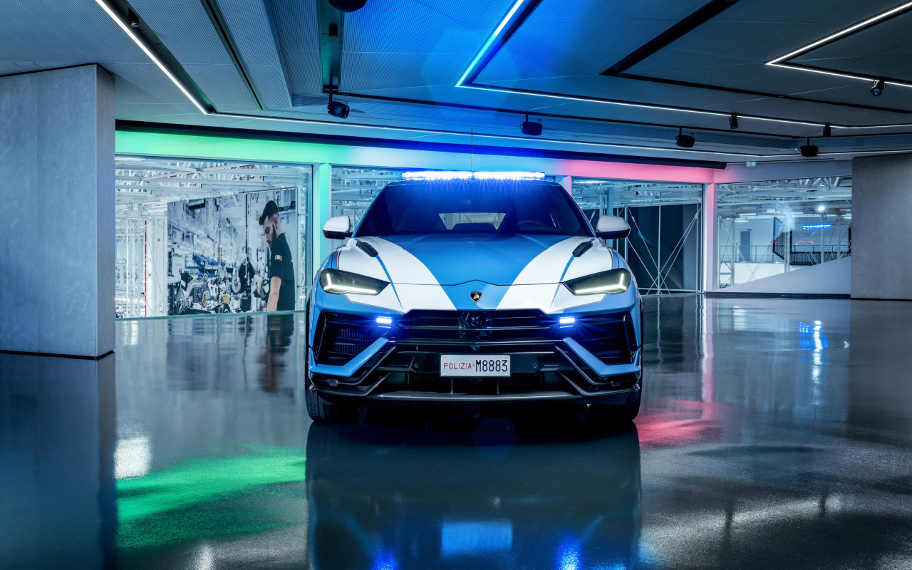 Внедорожник Lamborghini Urus Performante Polizia