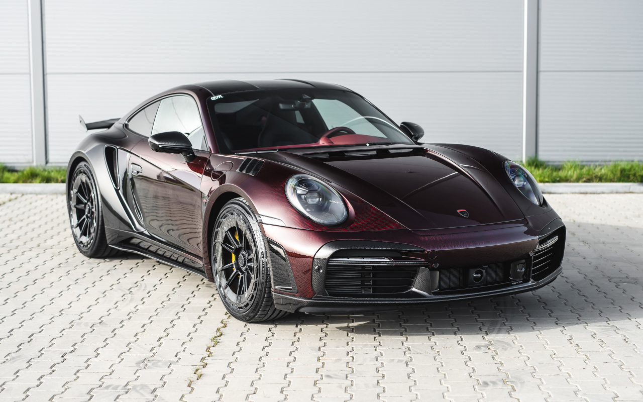 Бордовый автомобиль TopCar Porsche 911 Turbo S Stinger GTR Stealth Edition