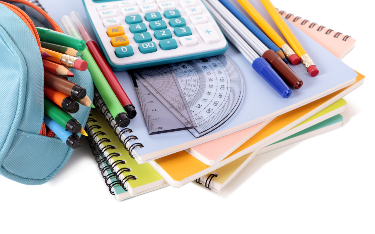 Канцелярские предметы для школьника