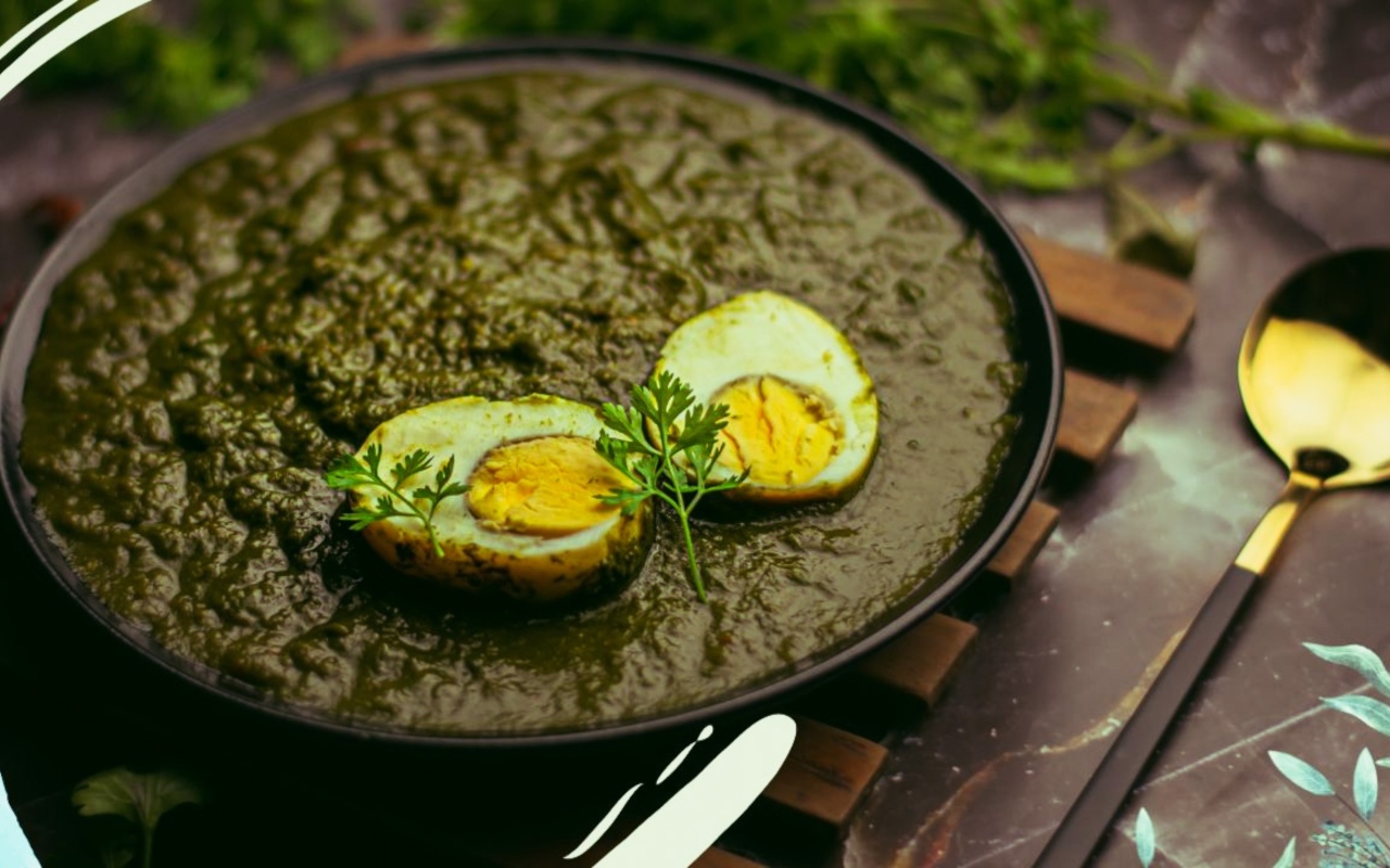 Зеленое карри с вареными яйцами