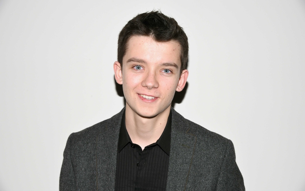 Молодой голубоглазый актер Эйса Баттерфилд