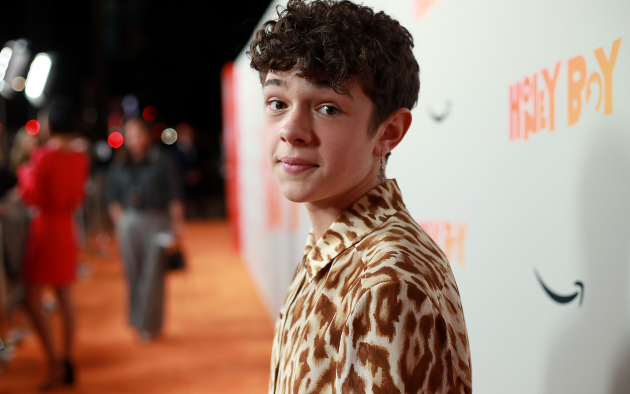 Молодой популярный актер Ноа Джуп