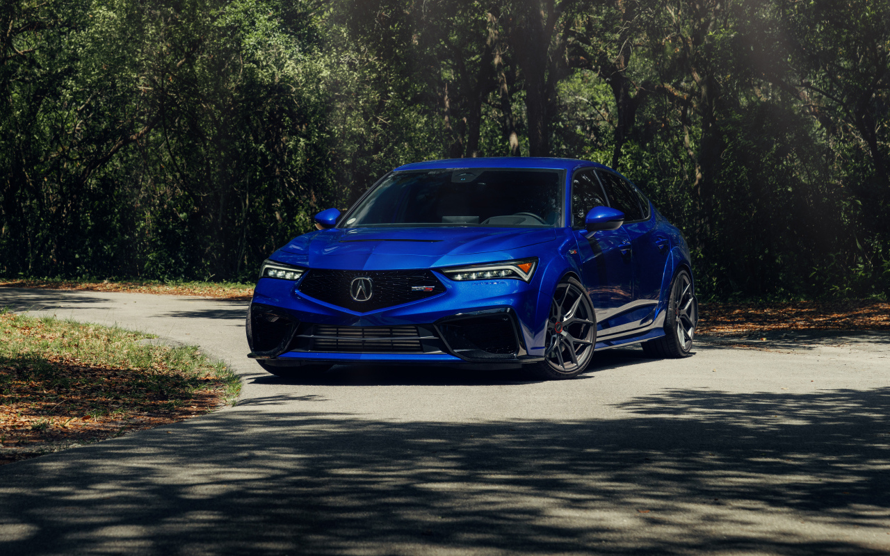 Красивый синий автомобиль Acura Integra Type S
